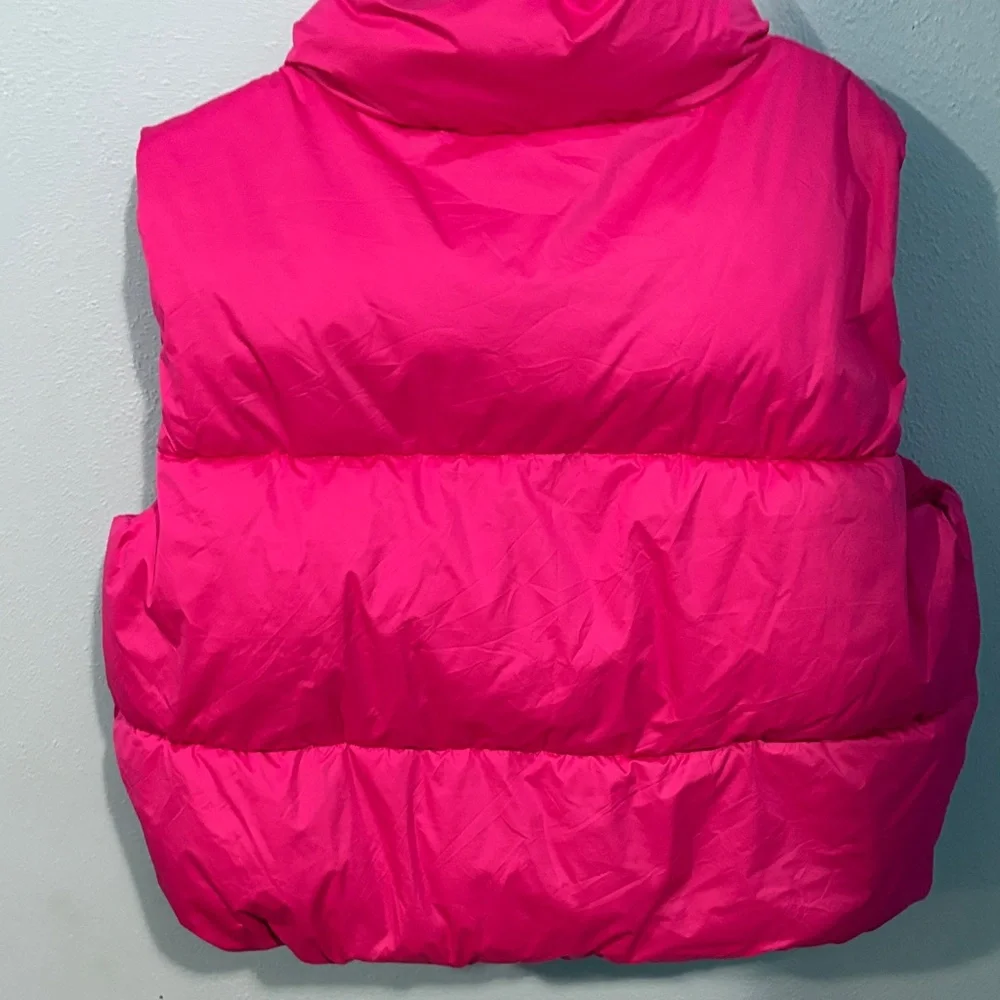 XXL Old Navy Fuchsia Puffer Vest Plus Womens EUC - Picture 4 of 4